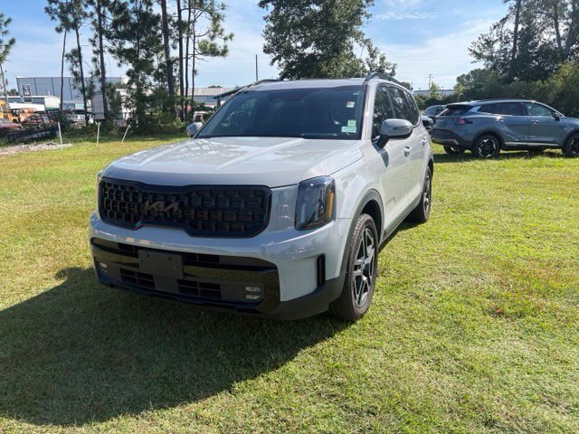 Certified Used 2025 Gray Kia SX-Prestige X-Line image 1