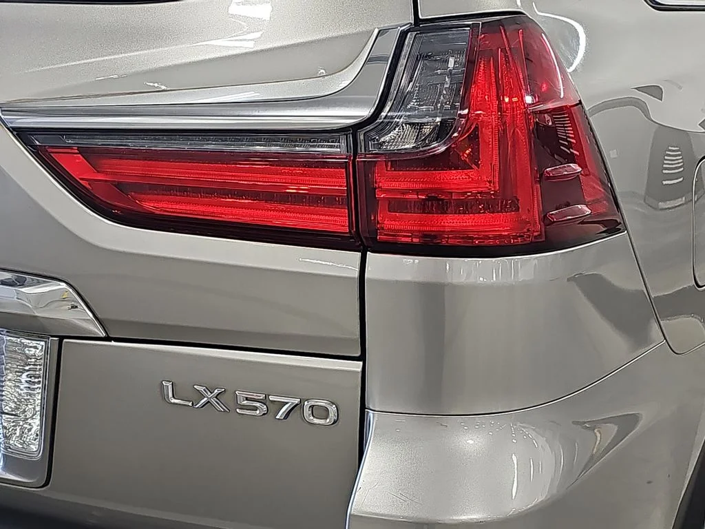 Used 2017 Silver Lexus 570 image 35