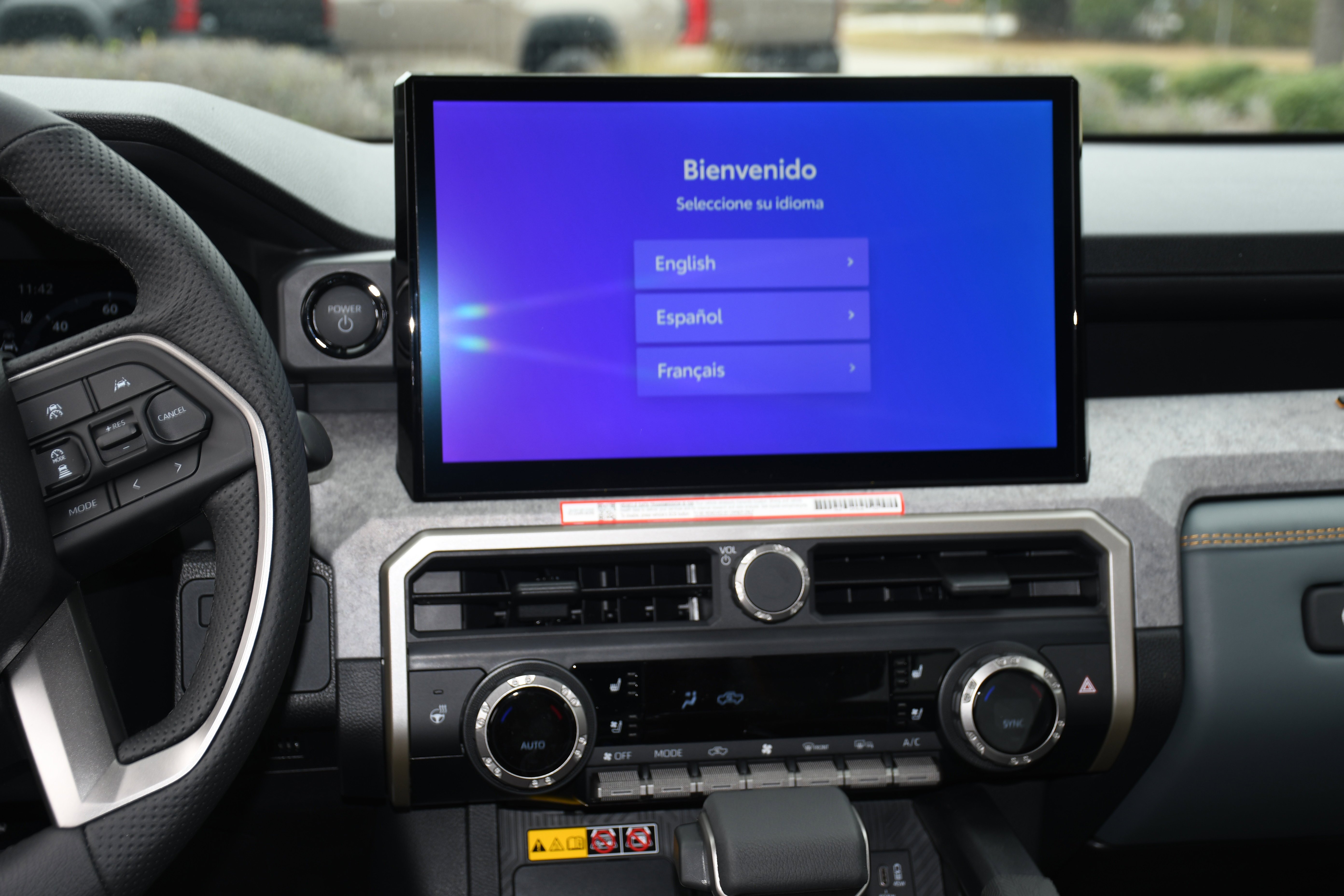 2025 Toyota Tacoma Trailhunter - Photo 9