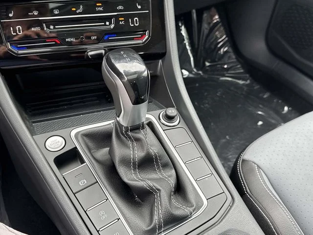 New 2026 Silver Volkswagen 1.5T SE image 22