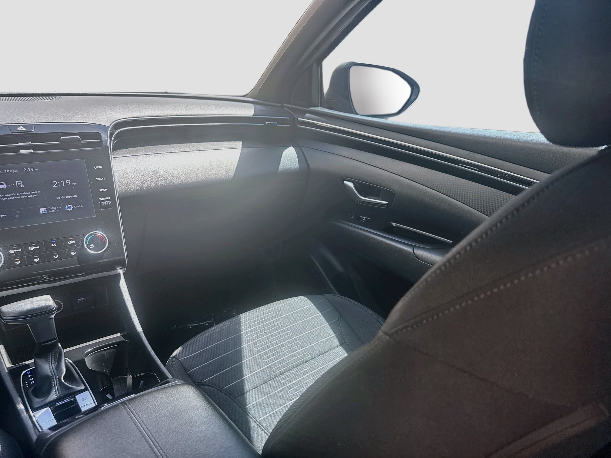 Used 2024 Phantom Black Hyundai SE image 19