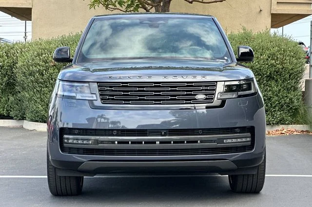 New 2026 Varesine Blue Land Rover SE image 8