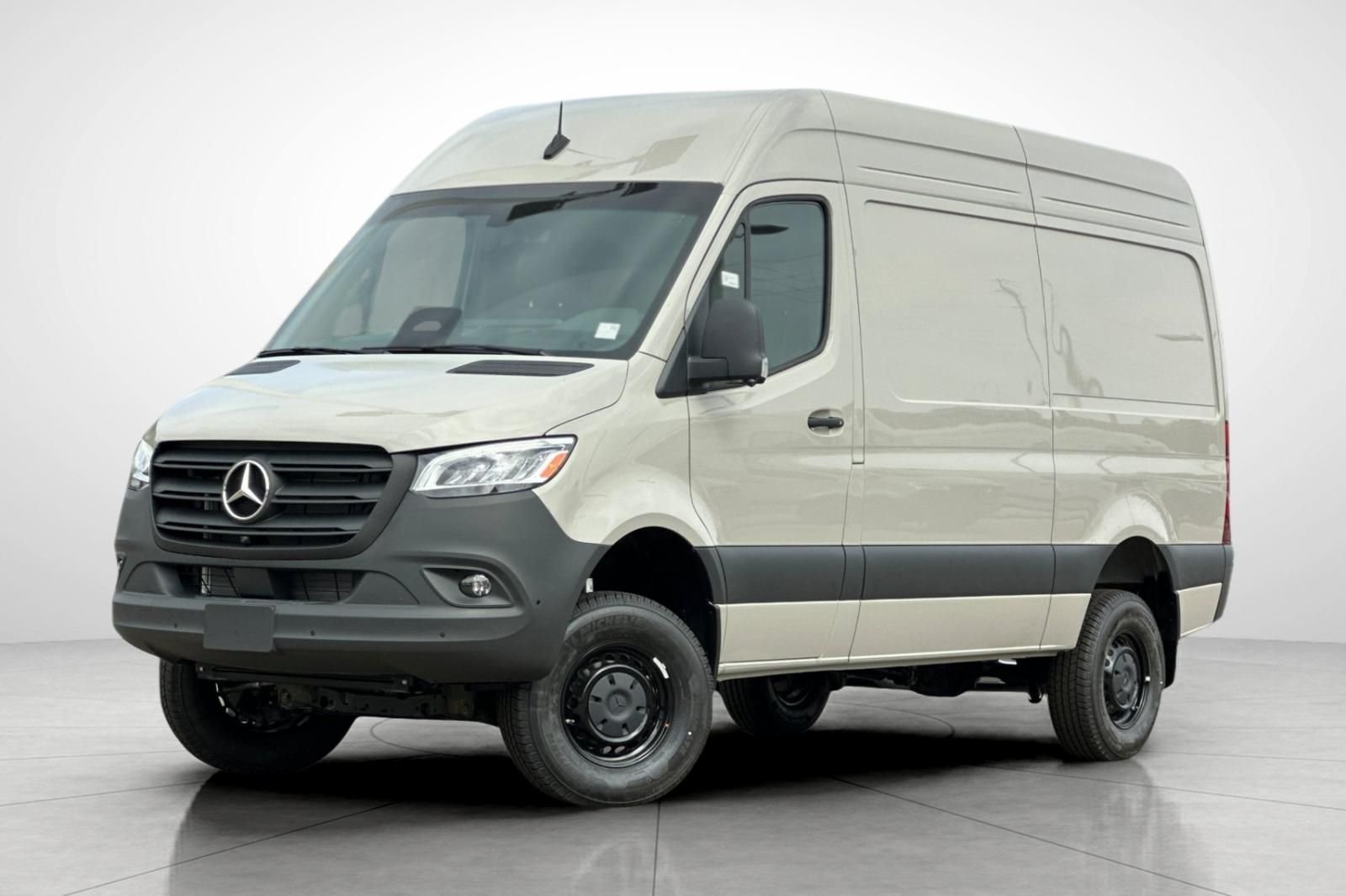 2026 Mercedes-Benz Sprinter 2500 144 WB HO AWD's photo