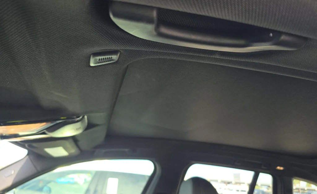 Used 2019 Silver BMW xDrive30i image 4