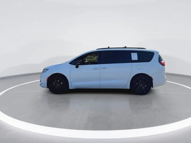 2025 Chrysler Pacifica Limited - Photo 10