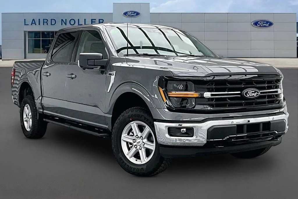 New 2026 Gray Metallic Ford XLT image 2