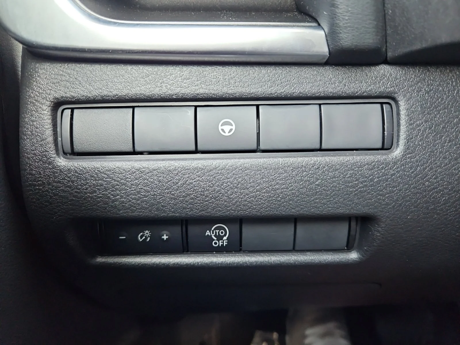 Used 2023 Gray Nissan SV image 31