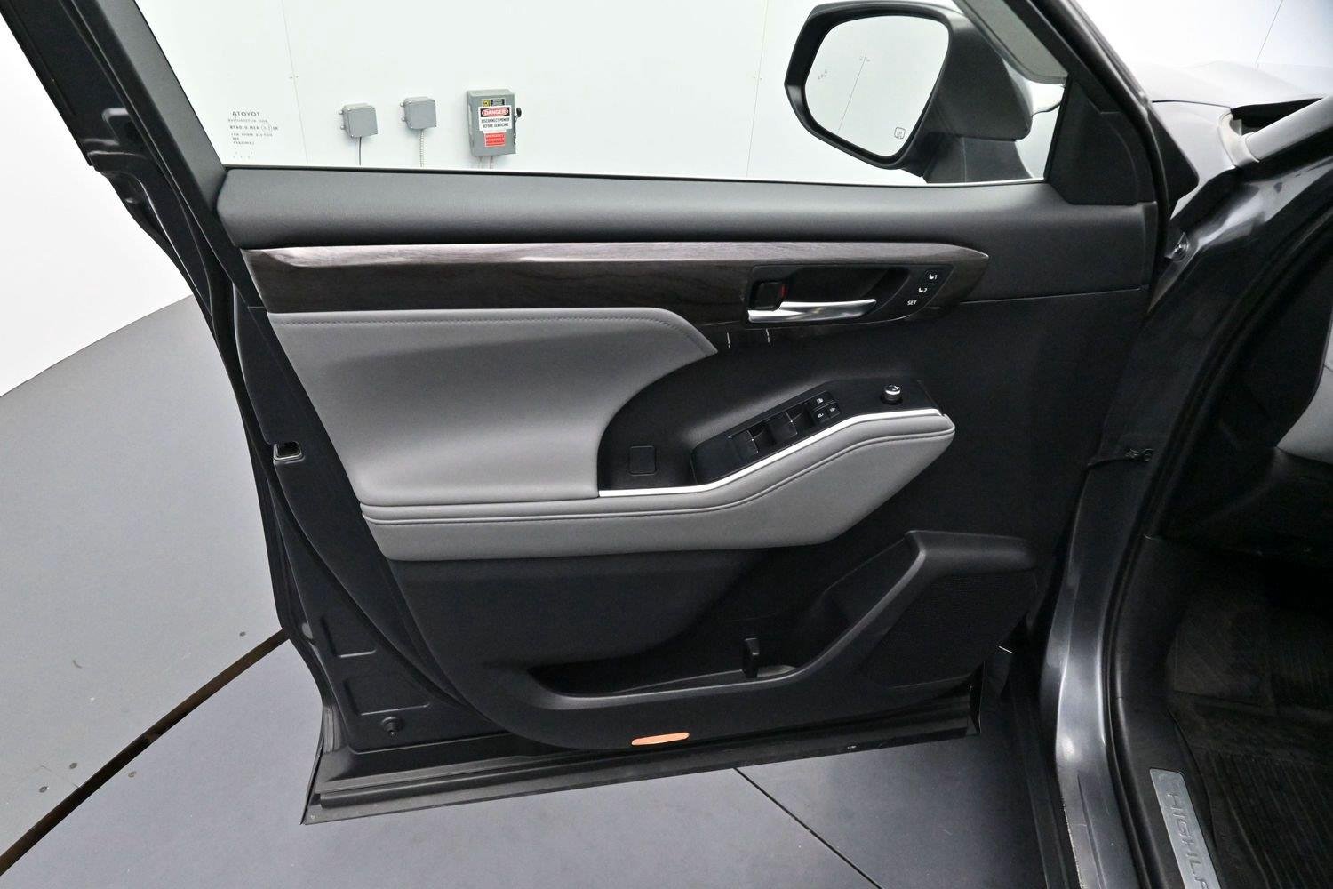 Used 2021 Magnetic Gray Metallic Toyota Limited image 9