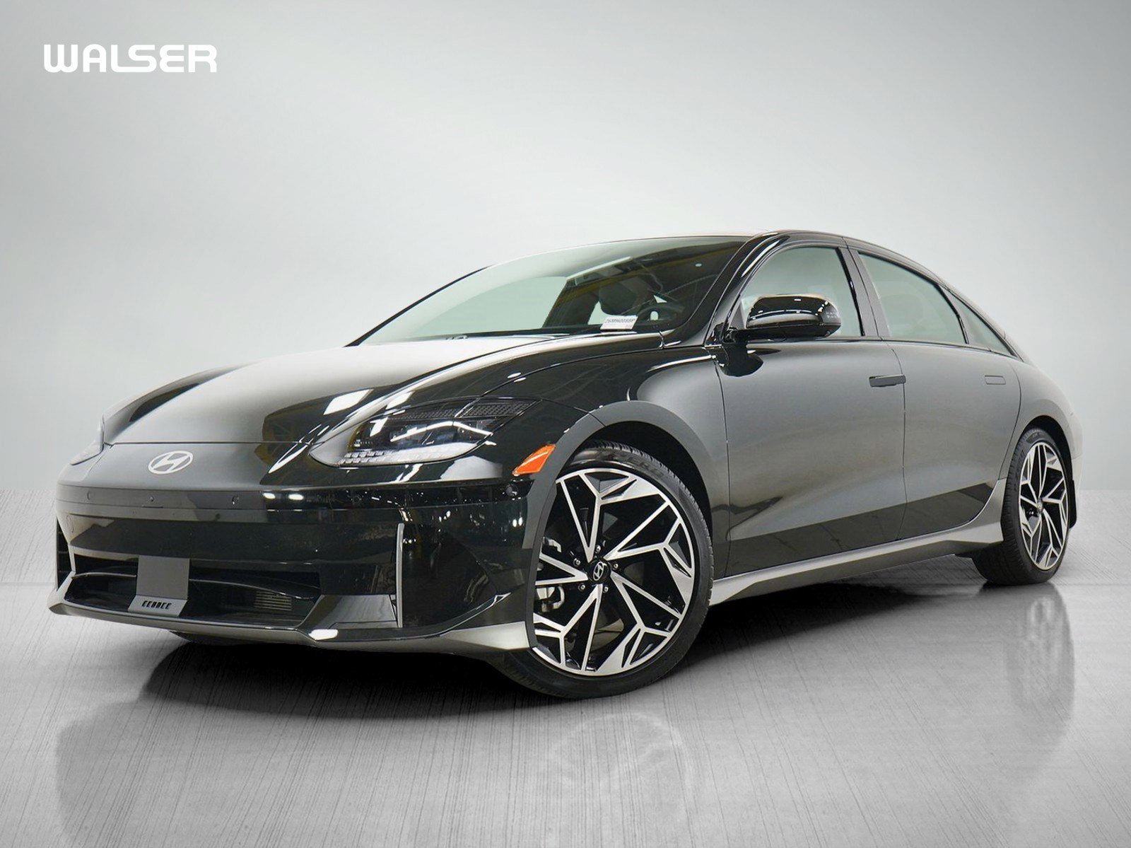 Certified Used 2023 Digital Green Hyundai Limited AWD image 1
