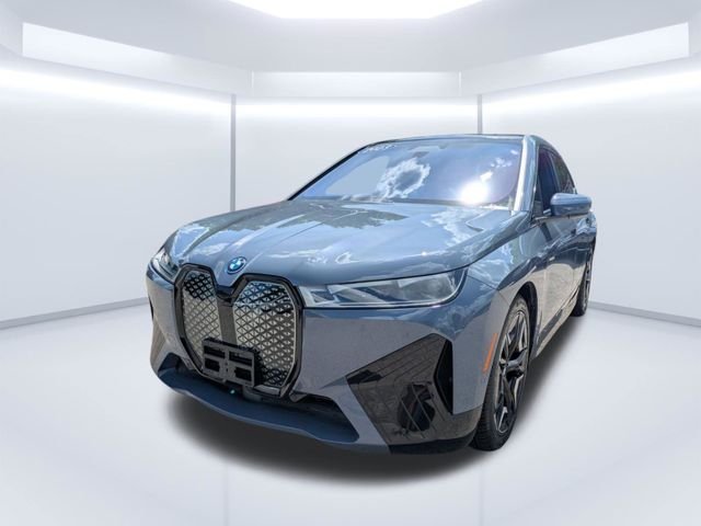 Used 2023 Gray BMW M60 image 8