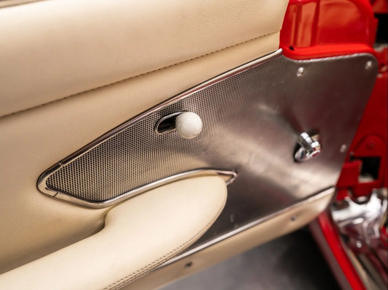 Used 1960 Red Chevrolet  image 32