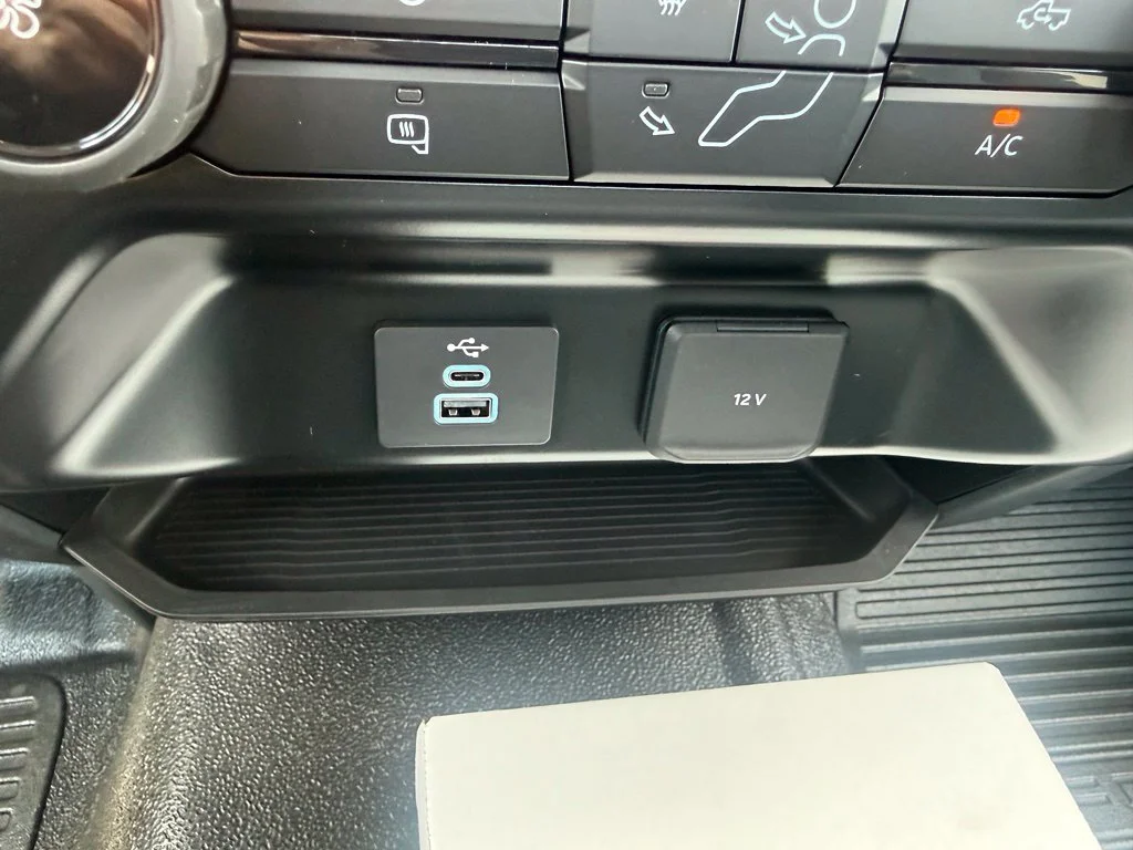 New 2026 Oxford White Ford F-450® XL image 31