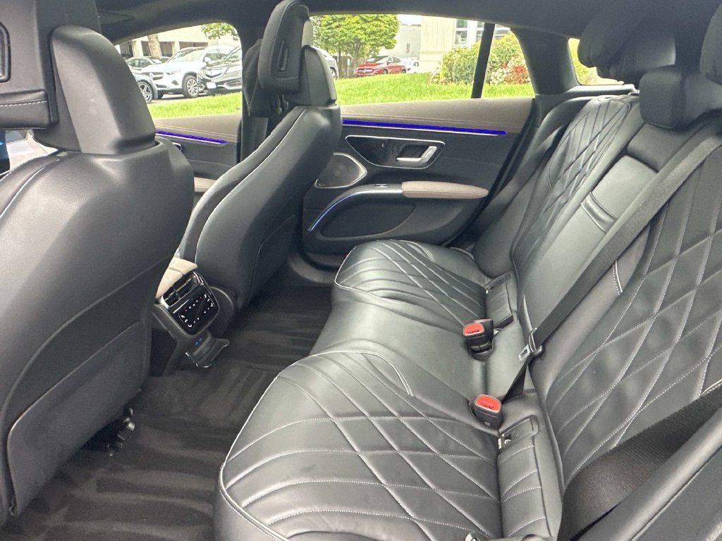 Certified Used 2023 Graphite Gray Metallic Mercedes-Benz 580 image 15