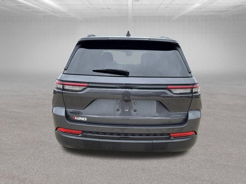 2025 Jeep Grand Cherokee Altitude - Photo 4