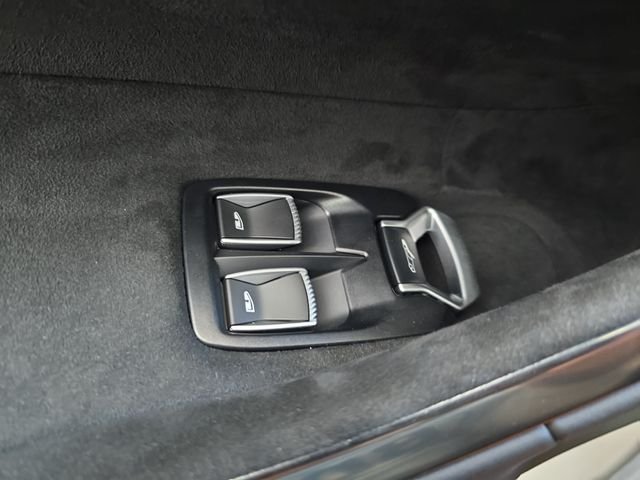 Used 2023 White McLaren TechLux image 21