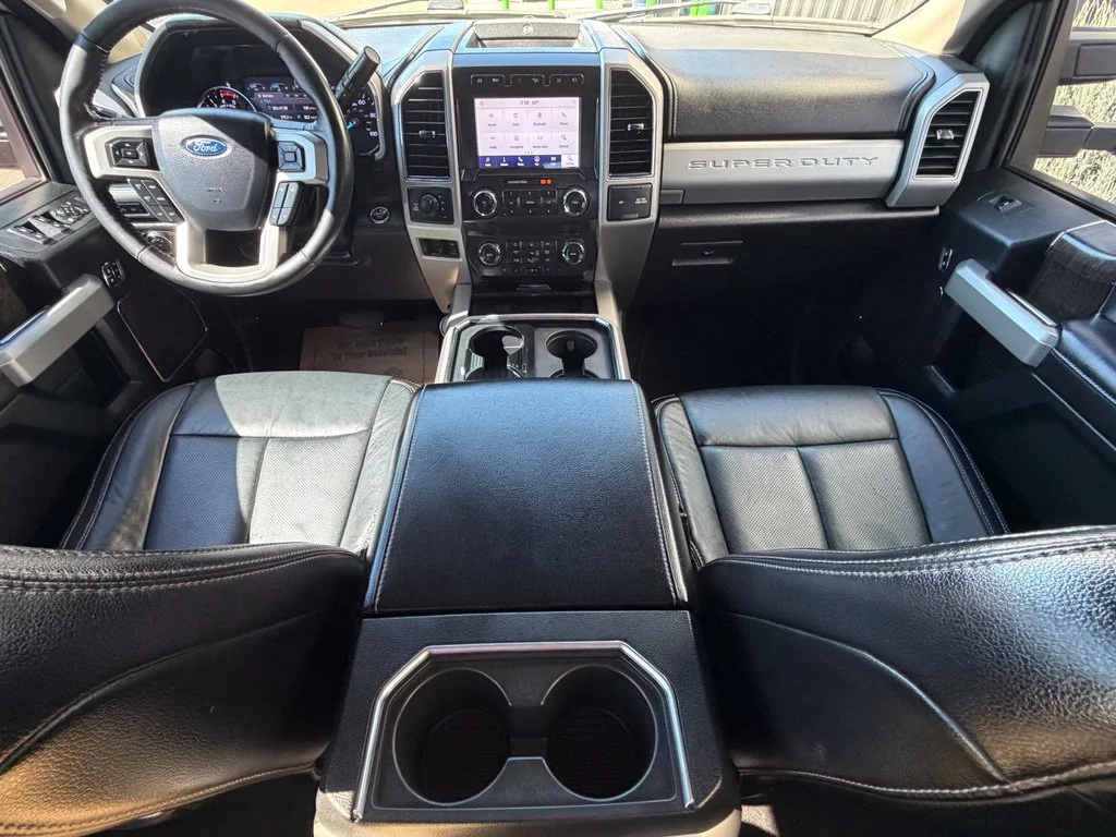 Used 2020 White Ford Lariat image 12