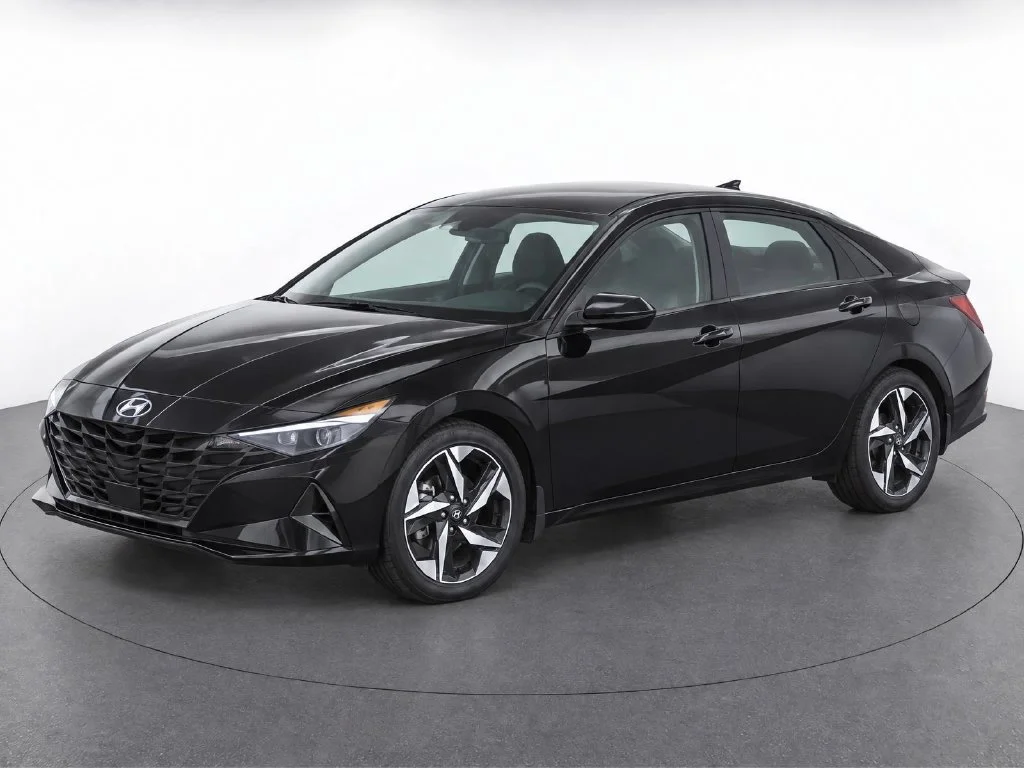 Used 2023 Black Hyundai SEL image 2