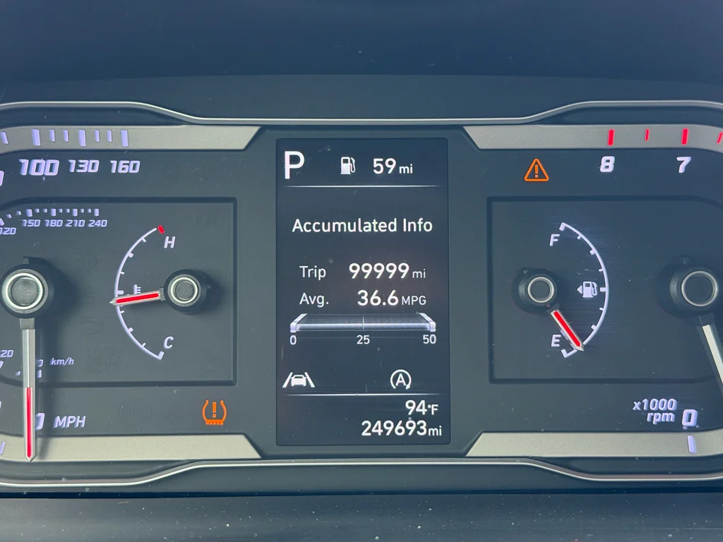 Used 2024 Hampton Gray Hyundai SEL image 22