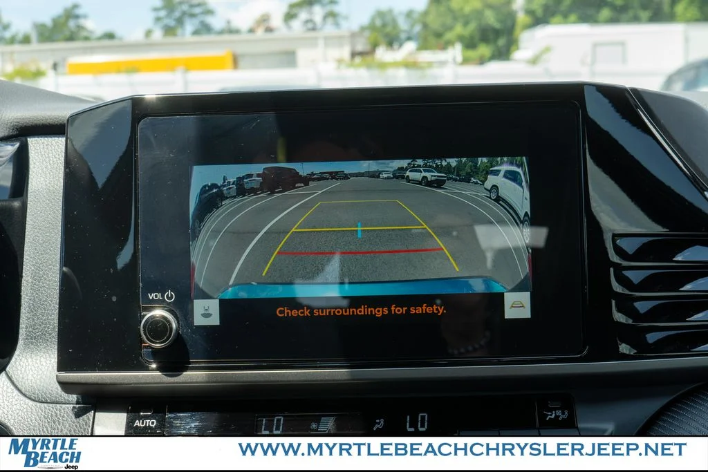 Used 2025 Ocean Toyota SE image 20