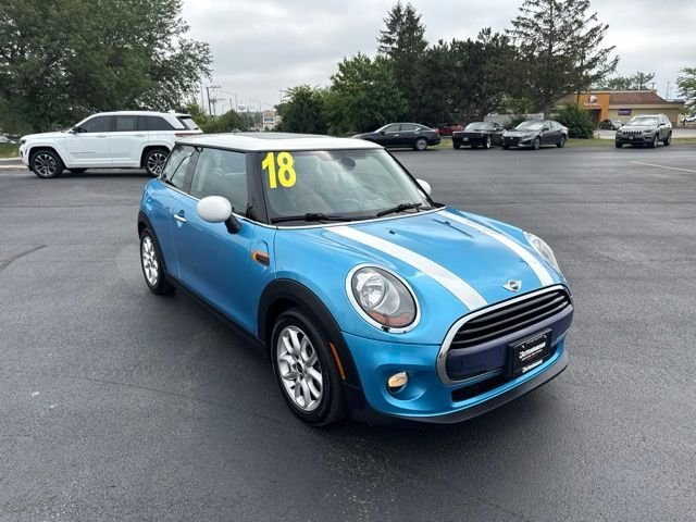 Used 2018 Blue MINI Base image 6