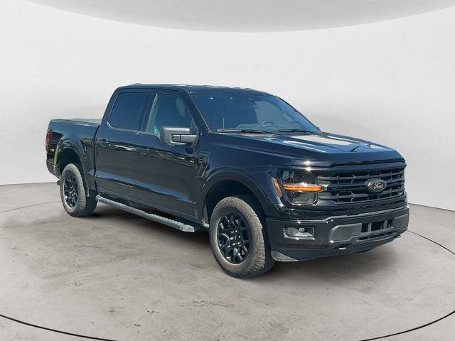 Used 2025 Black Ford XLT image 3