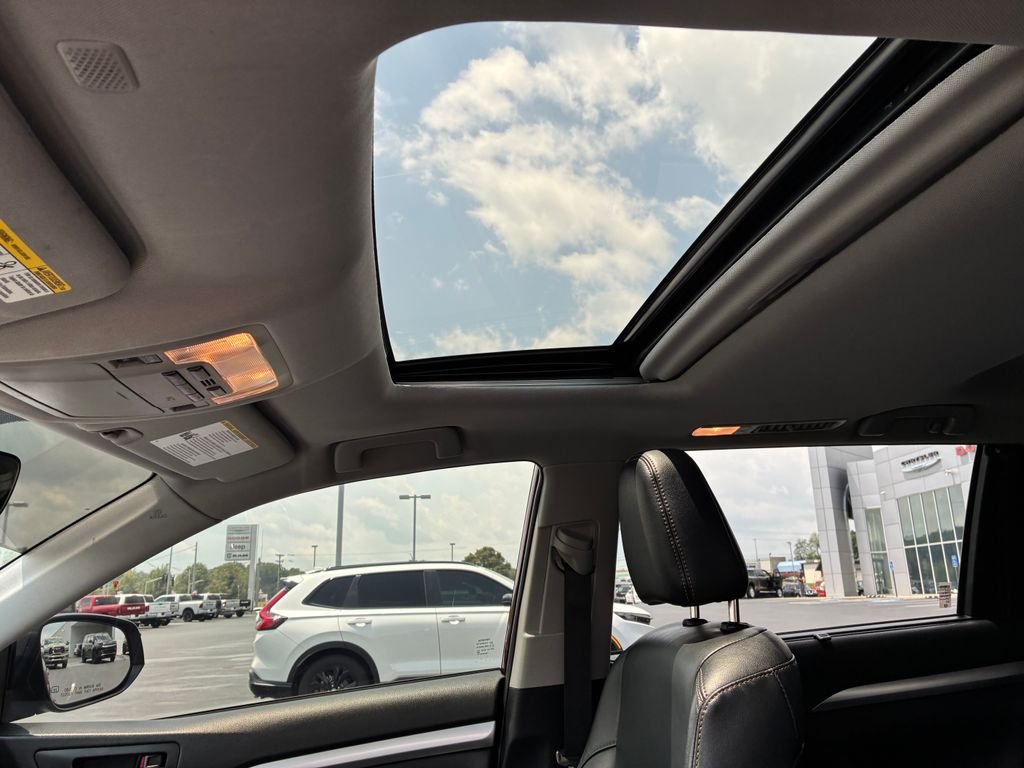 Used 2019 Red Toyota XLE image 19