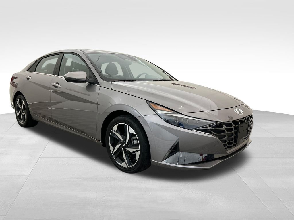 Used 2023 Silver Hyundai Limited image 8