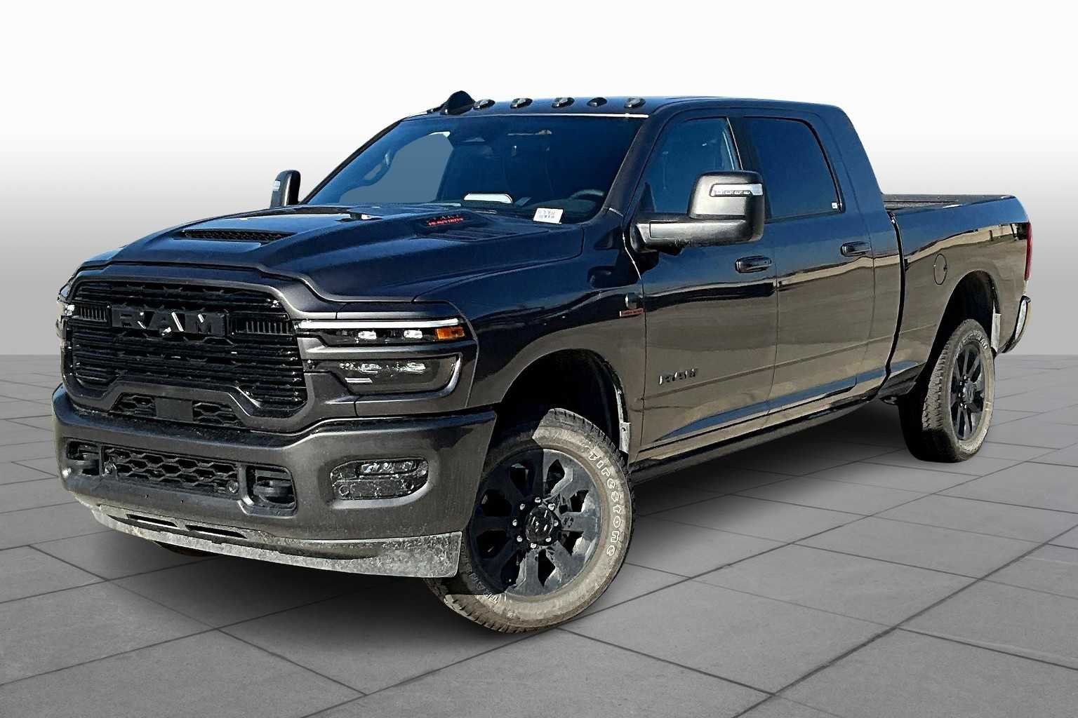 Used 2025 Granite Crystal Metallic Clearcoat Ram Laramie image 2