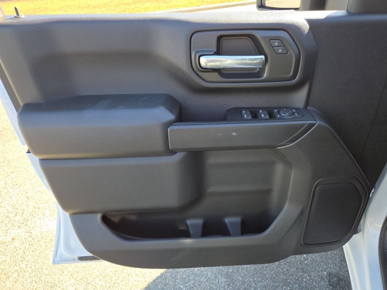 2025 GMC Sierra 3500 Chassis Cab Pro - Photo 32