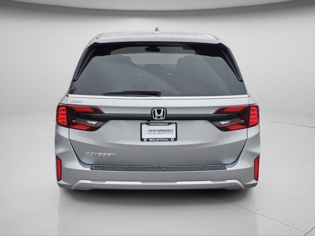 New 2026 Solar Silver Metallic Honda EX-L image 9
