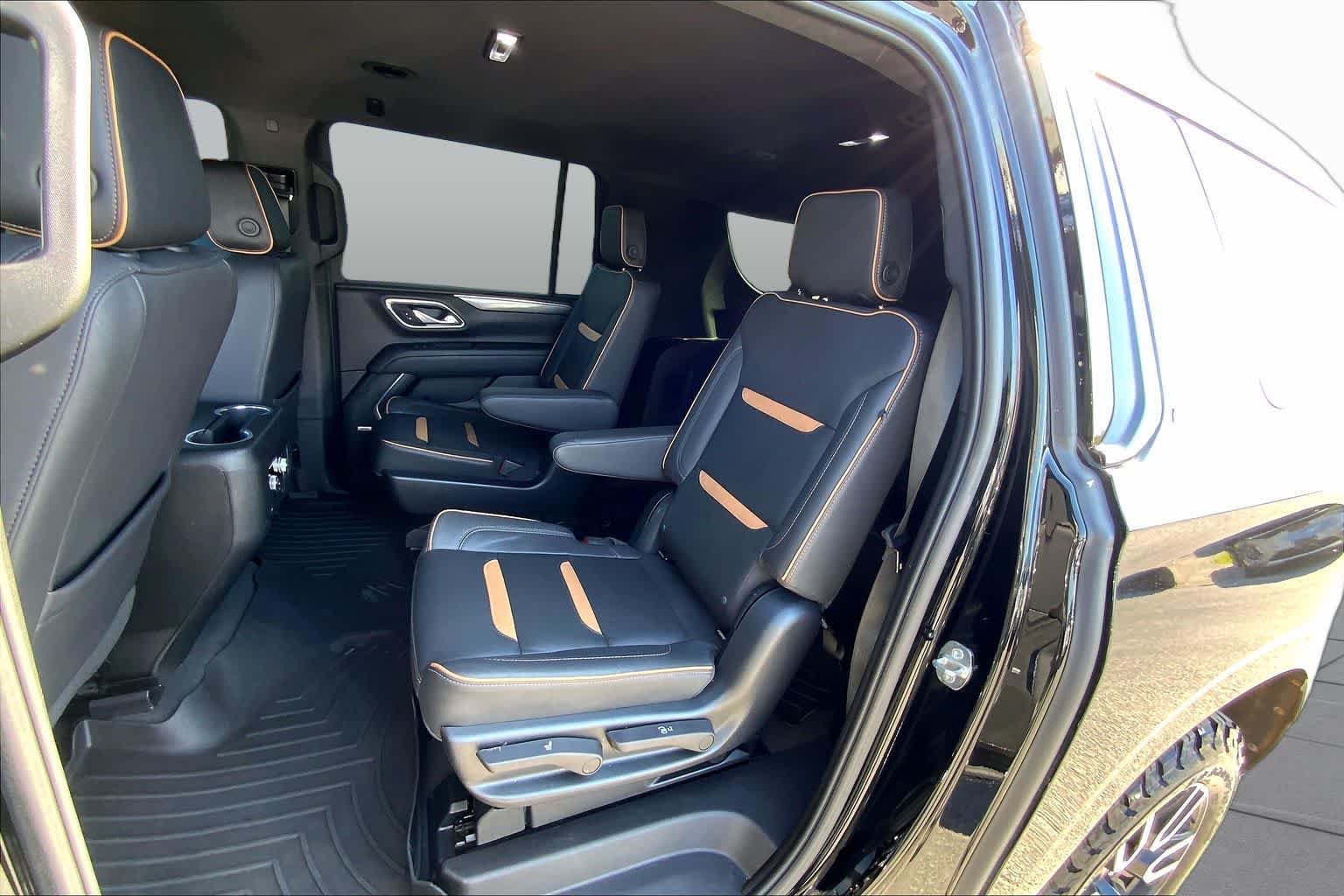 Used 2023 Onyx Black GMC AT4 image 35