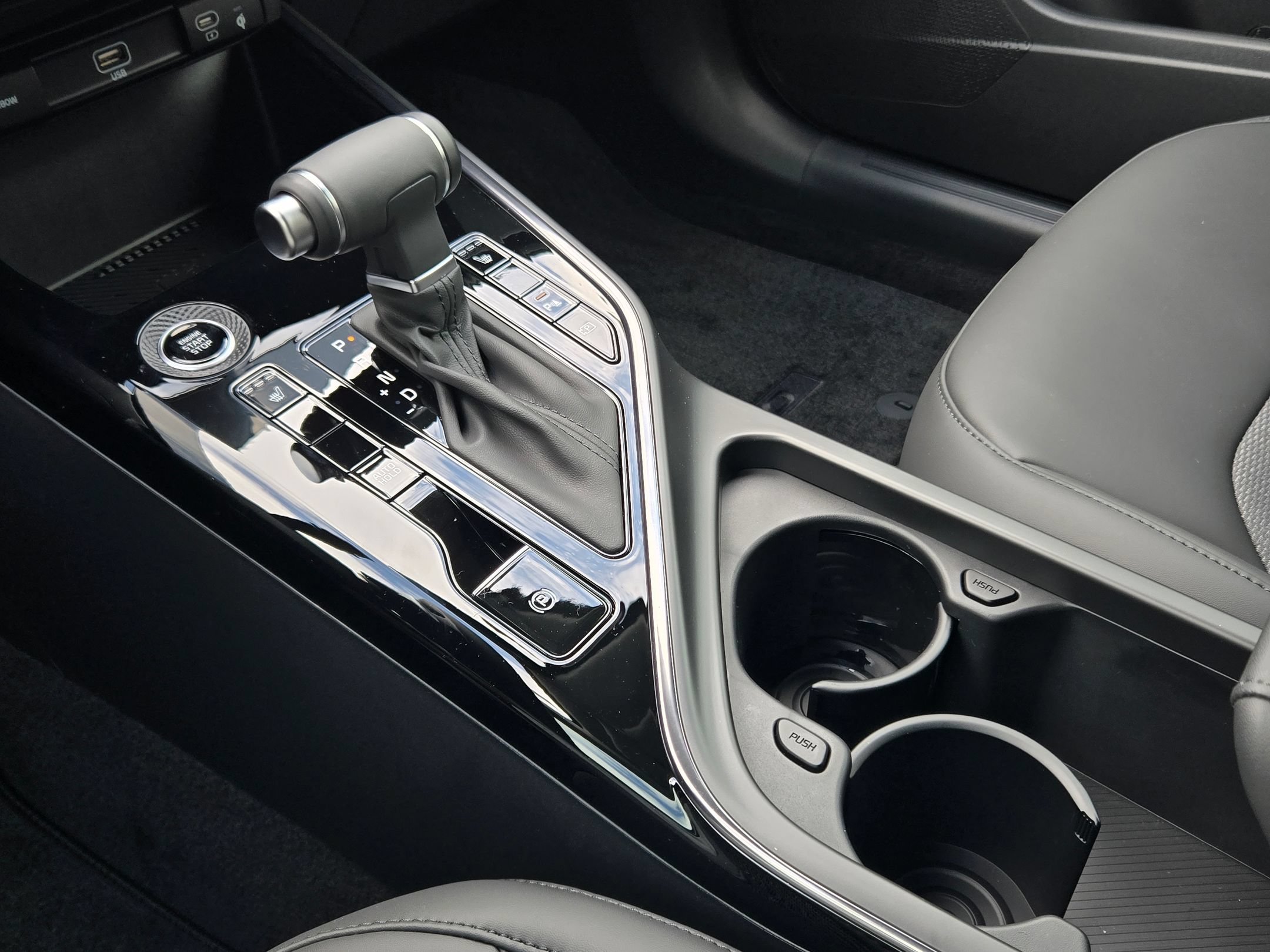 New 2026 Snow White Pearl Kia EX image 32