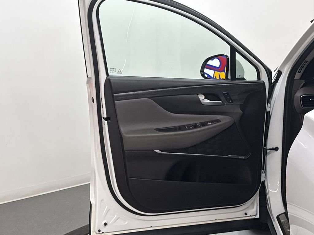 Used 2020 Quartz Hyundai Limited image 15