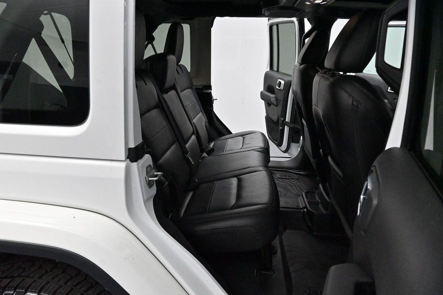 Used 2022 Bright White Clearcoat Jeep Unlimited Sahara Altitude image 30