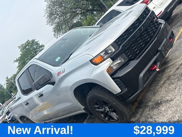 Used 2020 SILVER ICE METALLIC Chevrolet Custom Trail Boss image 2