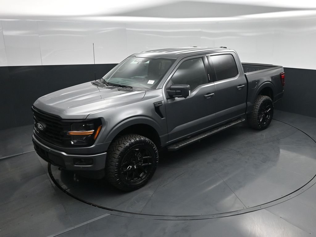 New 2026 Carbonized Gray Metallic Ford XLT image 30