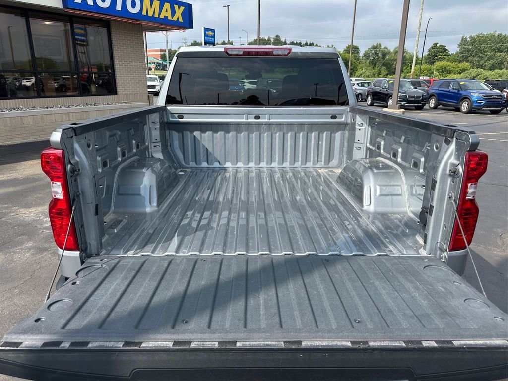 Used 2024 Sterling Gray Metallic Chevrolet LT image 21