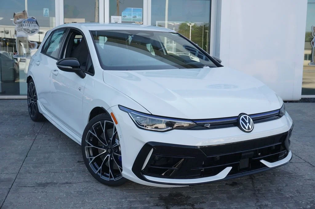 New 2026 White/off-white Volkswagen 2.0T image 5