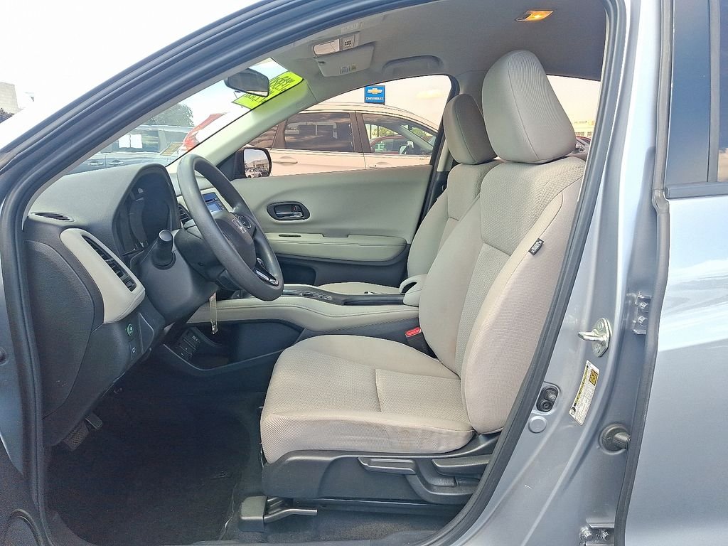 2017 Honda HR-V LX - Photo 14