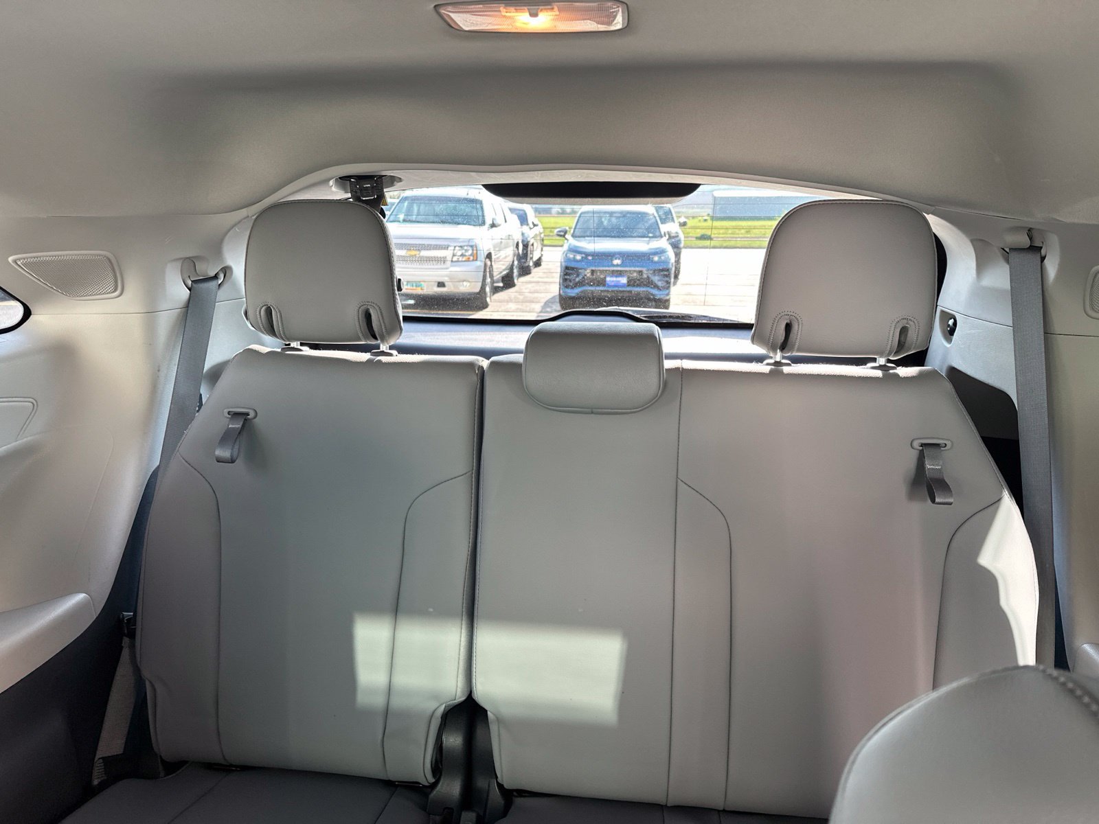 Used 2022 Beige Toyota XLE image 27