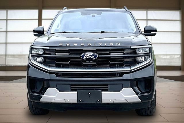 Used 2025 Black Ford Platinum image 3