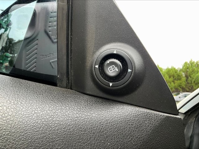 Used 2007 Black Ford  image 9