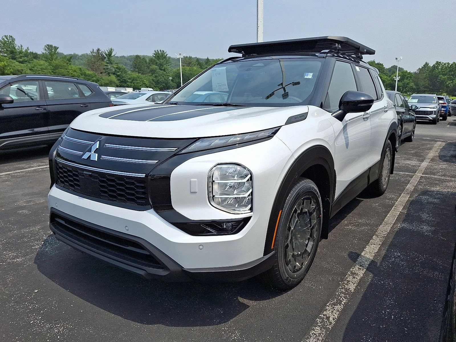 2025 Mitsubishi Outlander Trail Edition - Photo 3