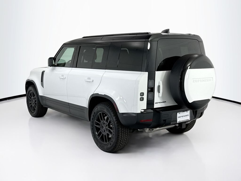 Used 2026 Fuji White Land Rover S image 7