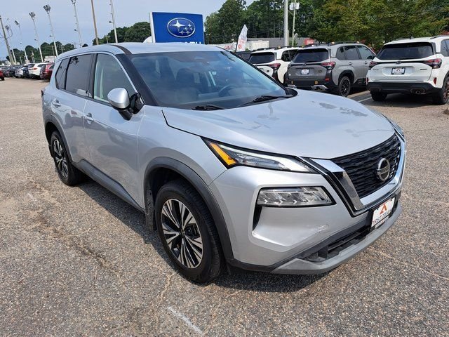 Used 2021 Silver Nissan SV image 8