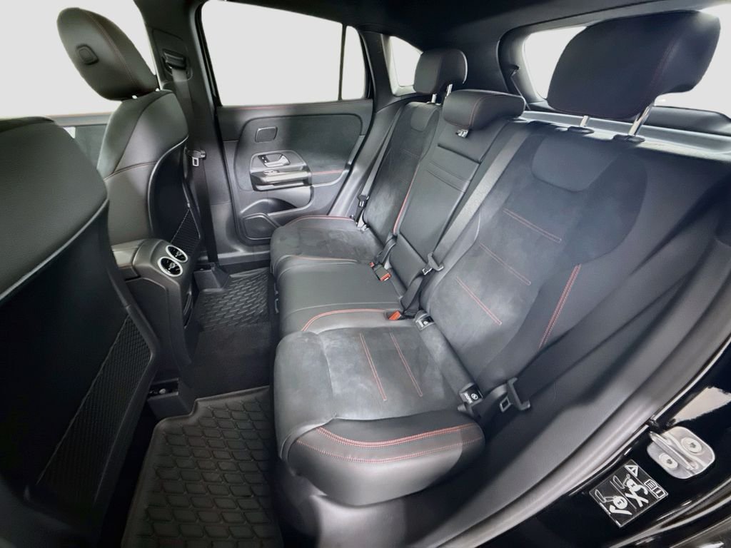 Used 2026 Black Mercedes-Benz GLA 250 image 25