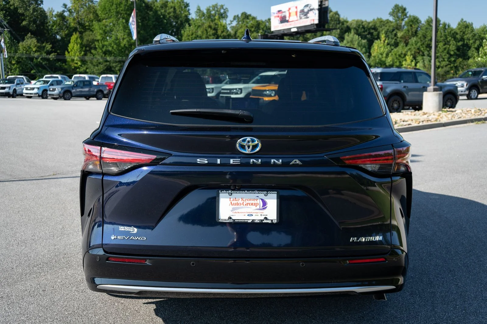 Used 2025  Toyota Platinum image 8
