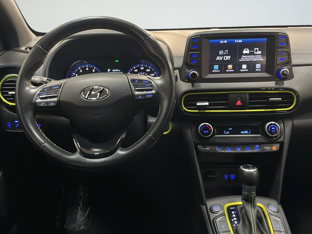 Used 2018 Green Hyundai Limited image 12