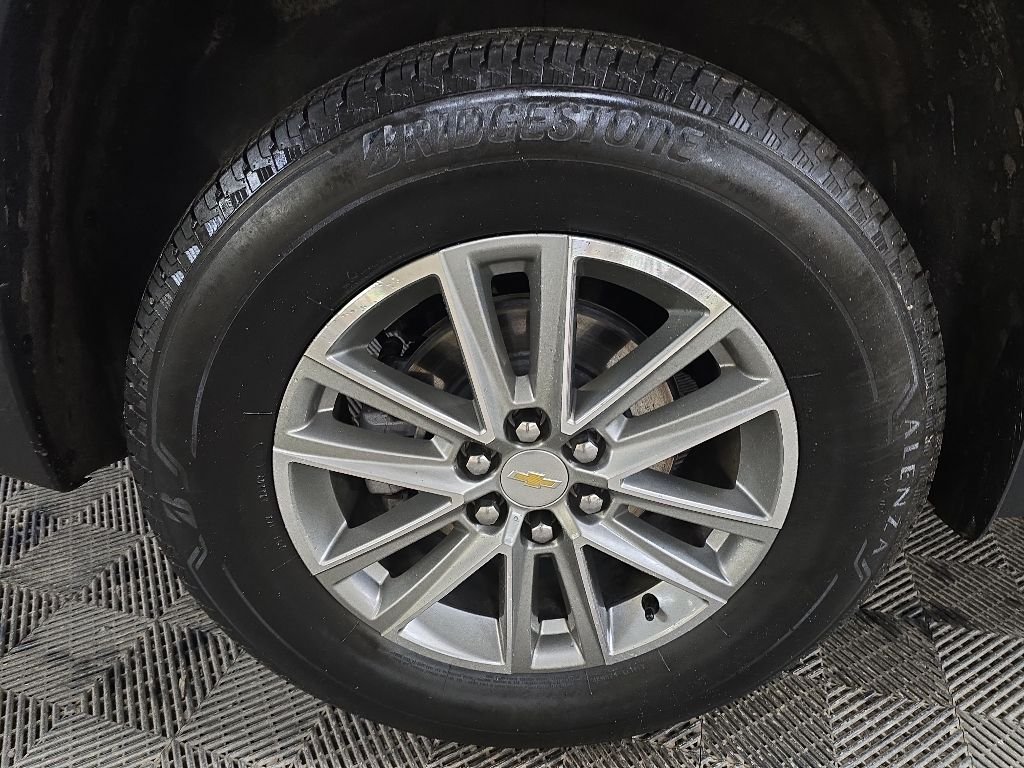 Used 2023 Black Metallic Chevrolet LT Leather image 13