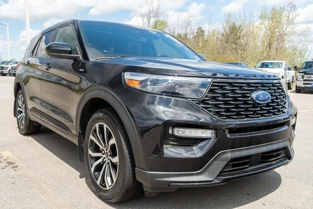 Used 2022 Black Ford ST-Line image 4